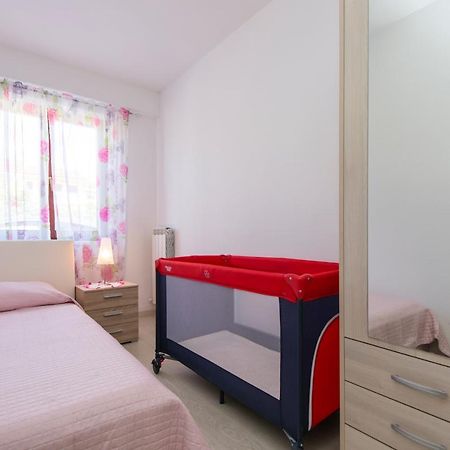 Apartmani Xenia & Desiderio Buzet Buitenkant foto
